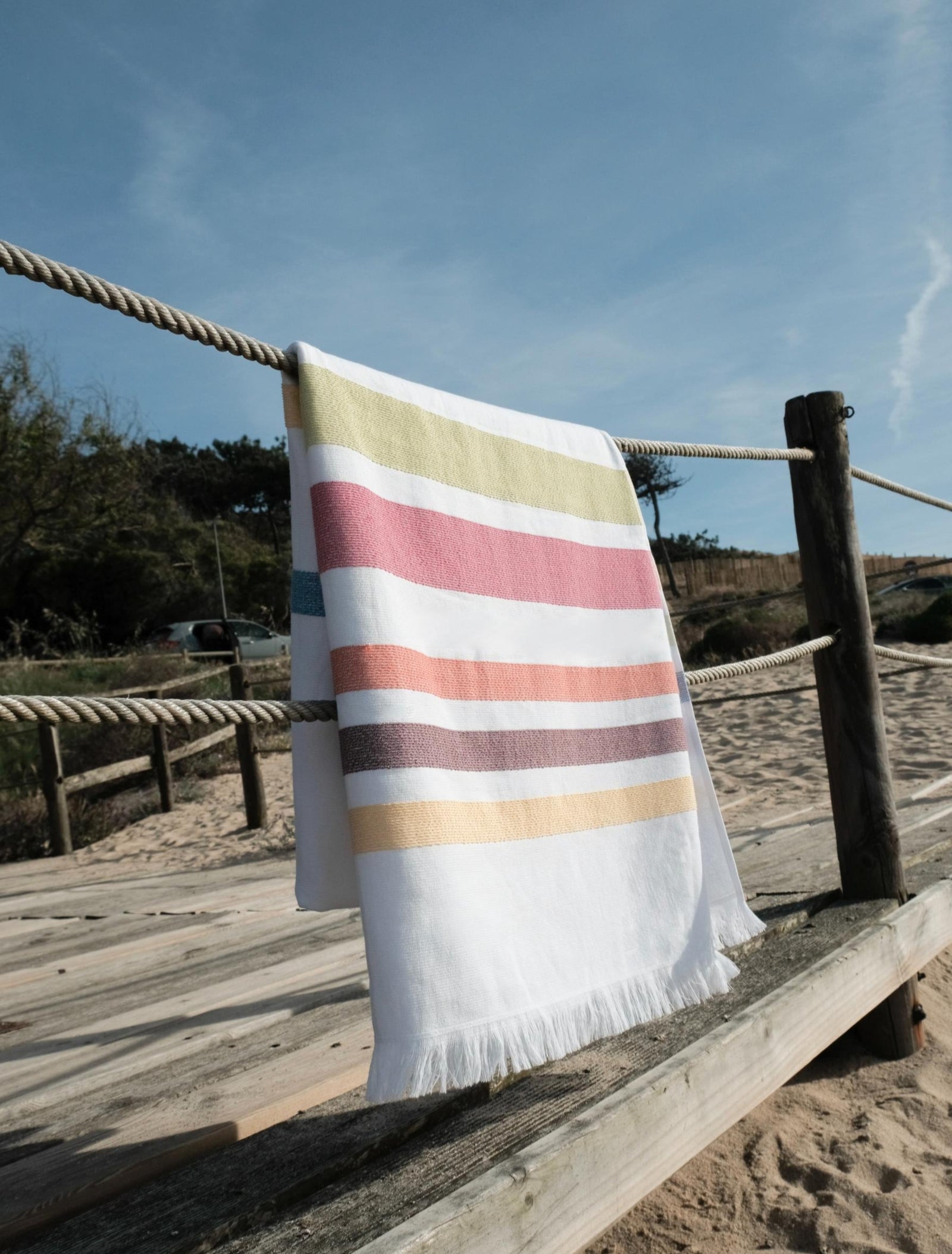 Mia Zia - SoloLinge de Plage Haut de Gamme - Fouta Handdoek - Het thema "Solo" witte achtergrond