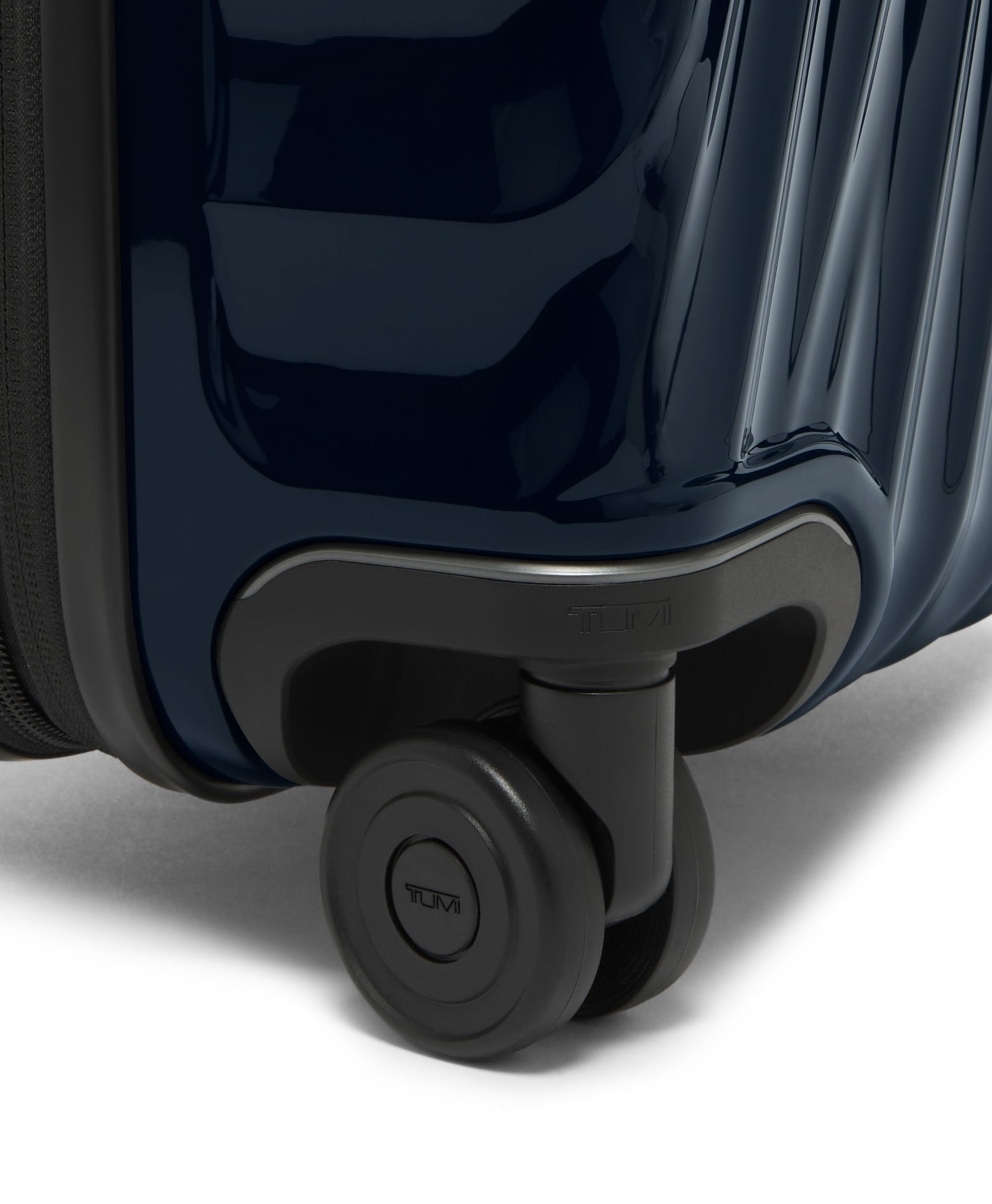 19 Degree - International 4 Wheeled Carry - On - Navy