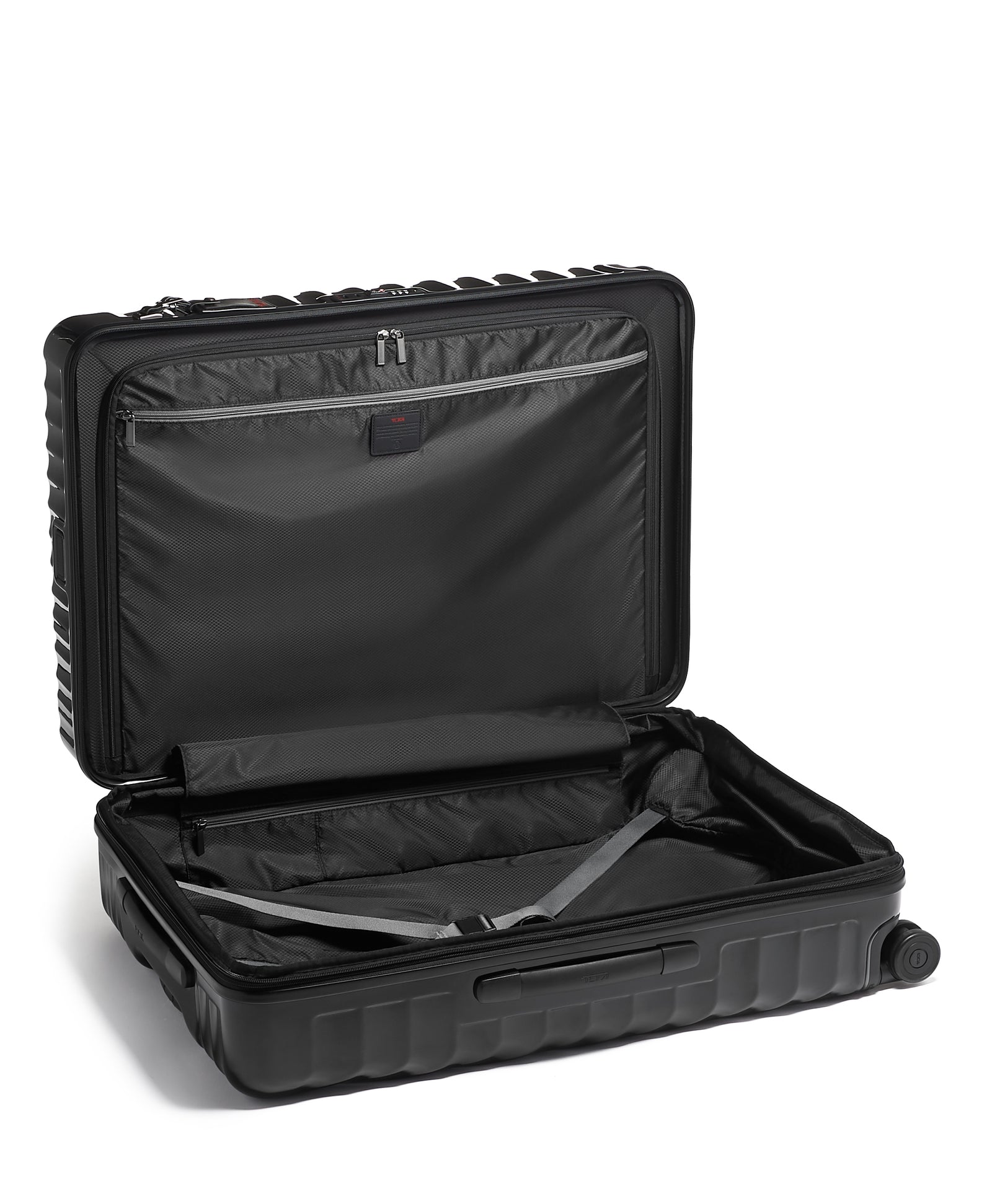 19 Degree - Extended Trip Expandable 4 Wheeled Packing Case - Black