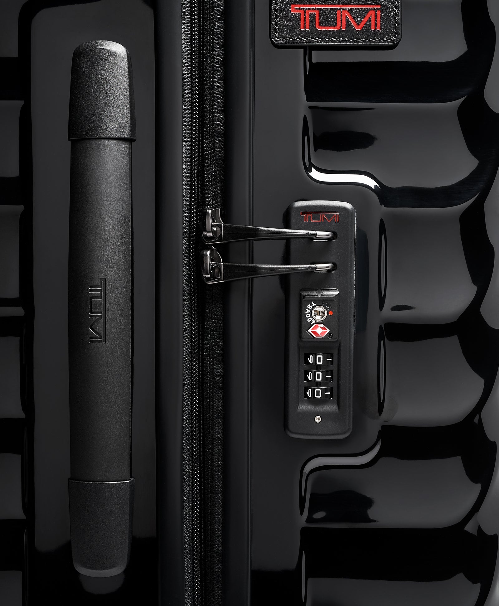 19 Degree - Extended Trip Expandable 4 Wheeled Packing Case - Black