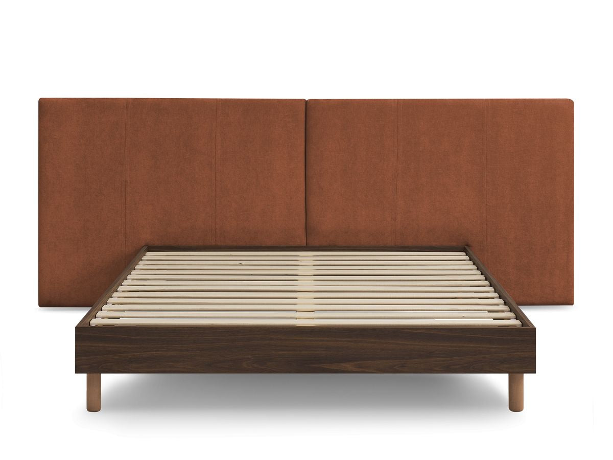 Donkerhouten ALTIRA bed met massieve latten