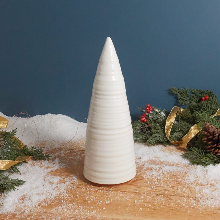 Sapin en grès tourné, 14"