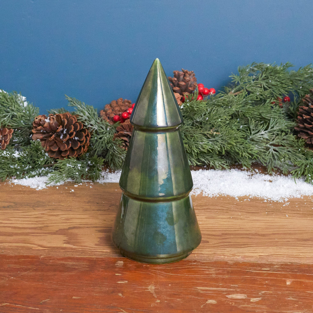 Sapin étoilé en grès, vert métallisé, 8.75"