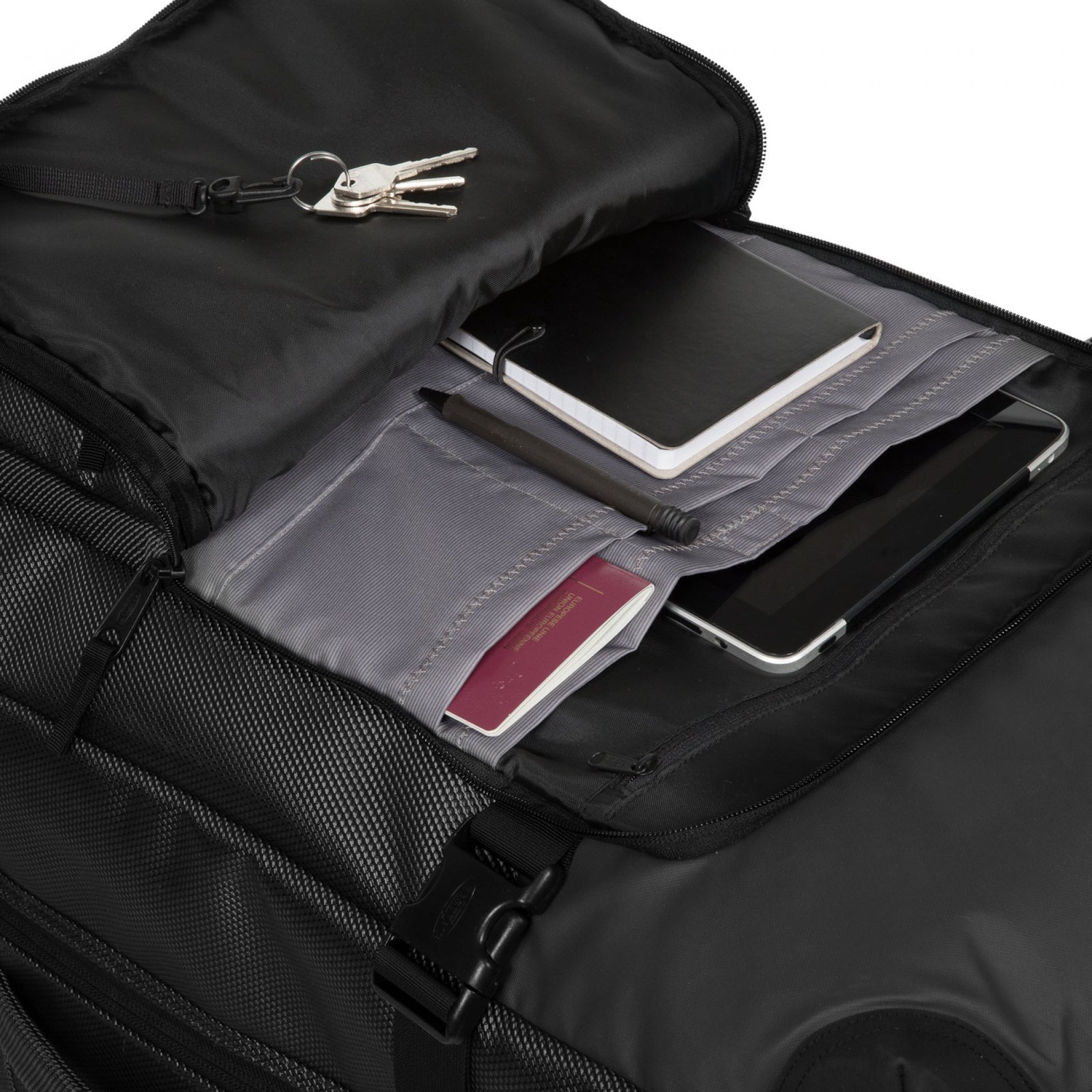 Tranverz Cnnct L Cnnct Coat