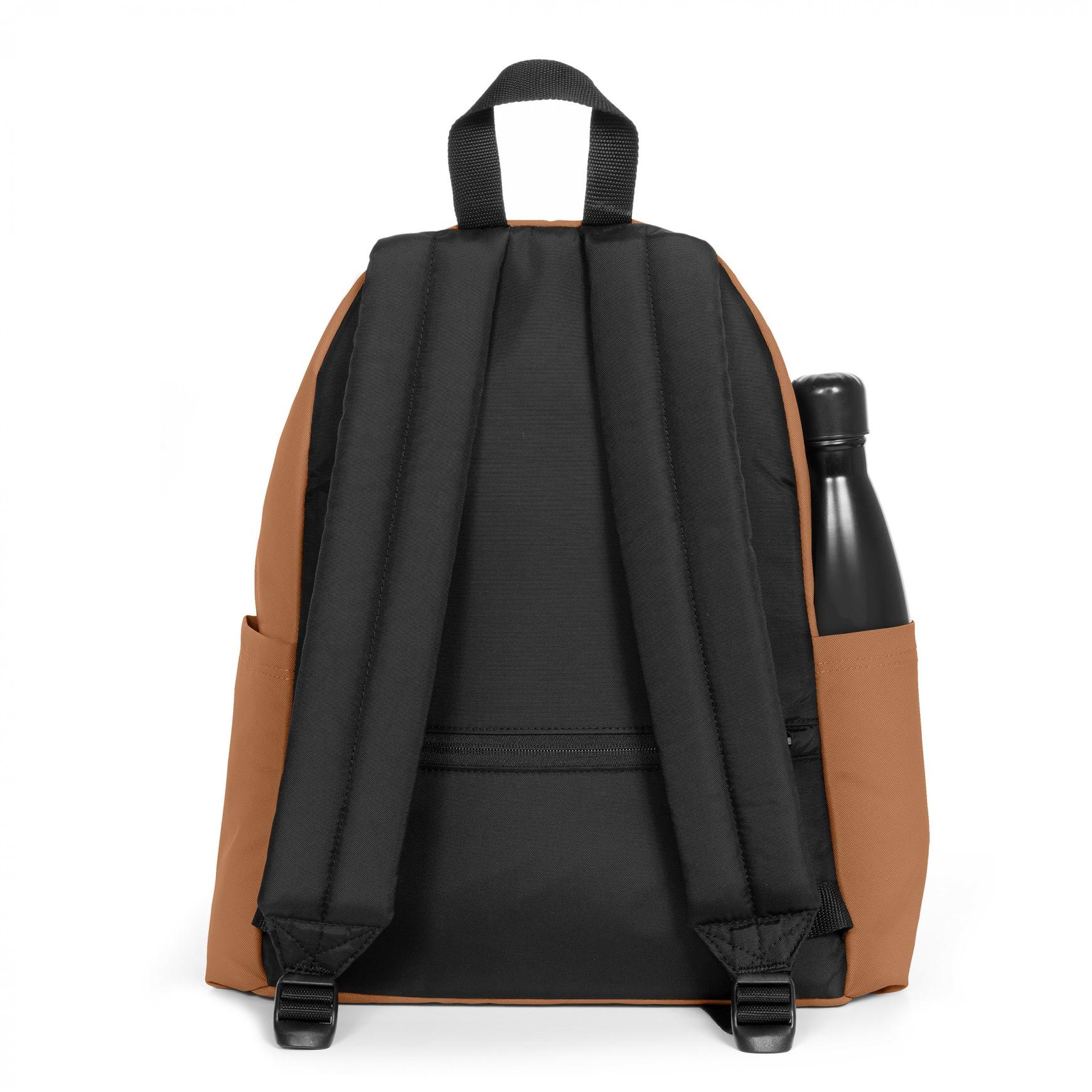 Day Pak'R Ginger Brown