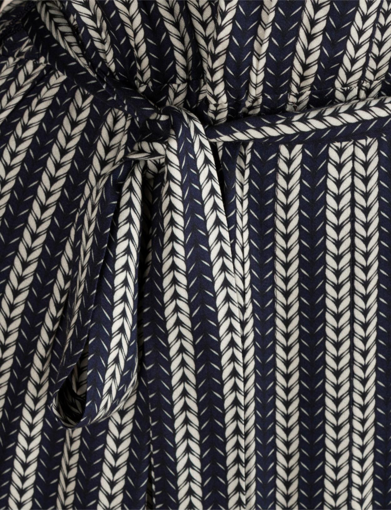 Viscose Dress With Belt In Blue - Blauw