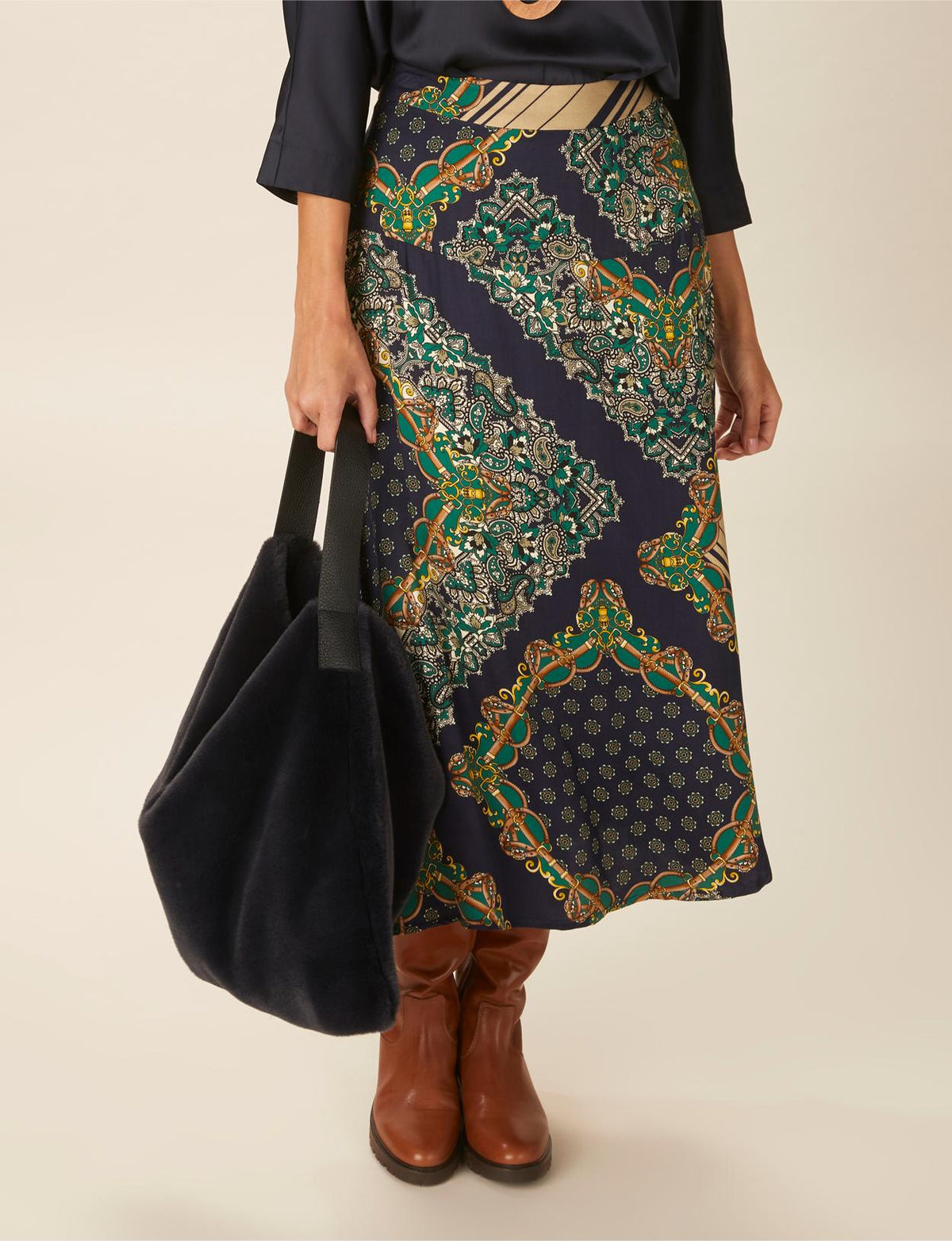 Viscose Midi Skirt In Blue - Blauw