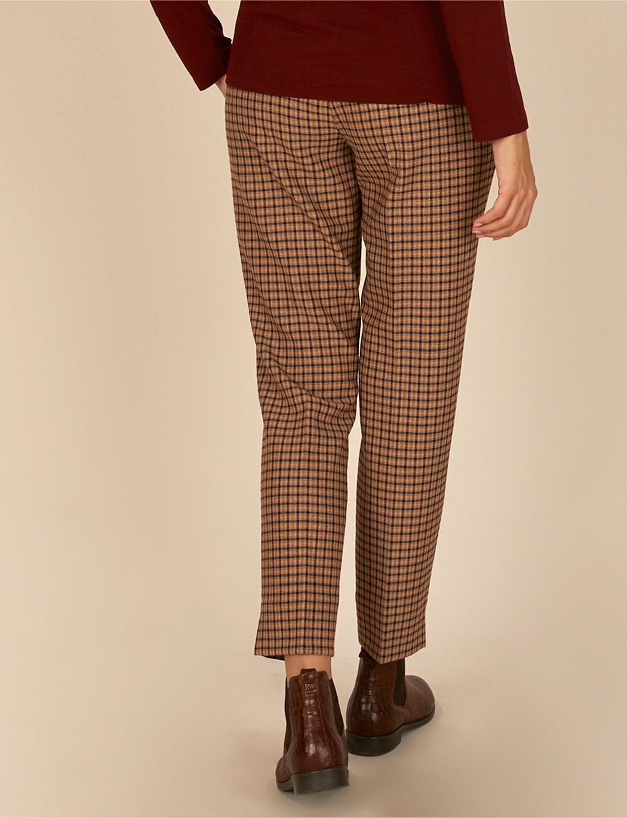 Classic Chino Pants In Brown - Bruin