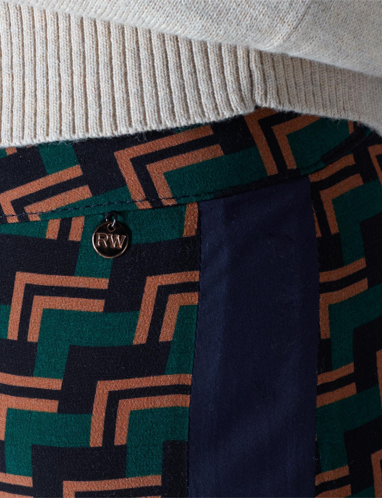Straight Viscose Pants In Green - Groen