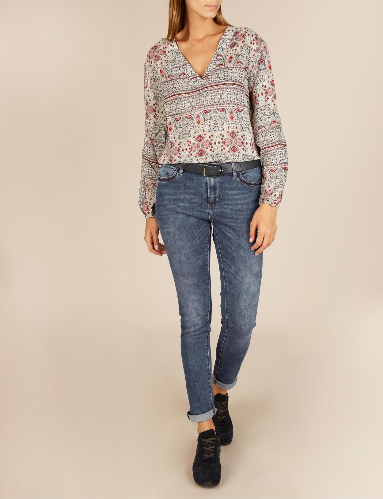 Loose V-Neck Shirt In Red - Rouge