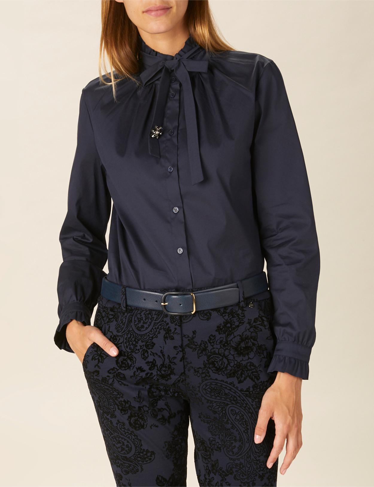 Cotton Bow Tie Shirt In Blue - Blauw