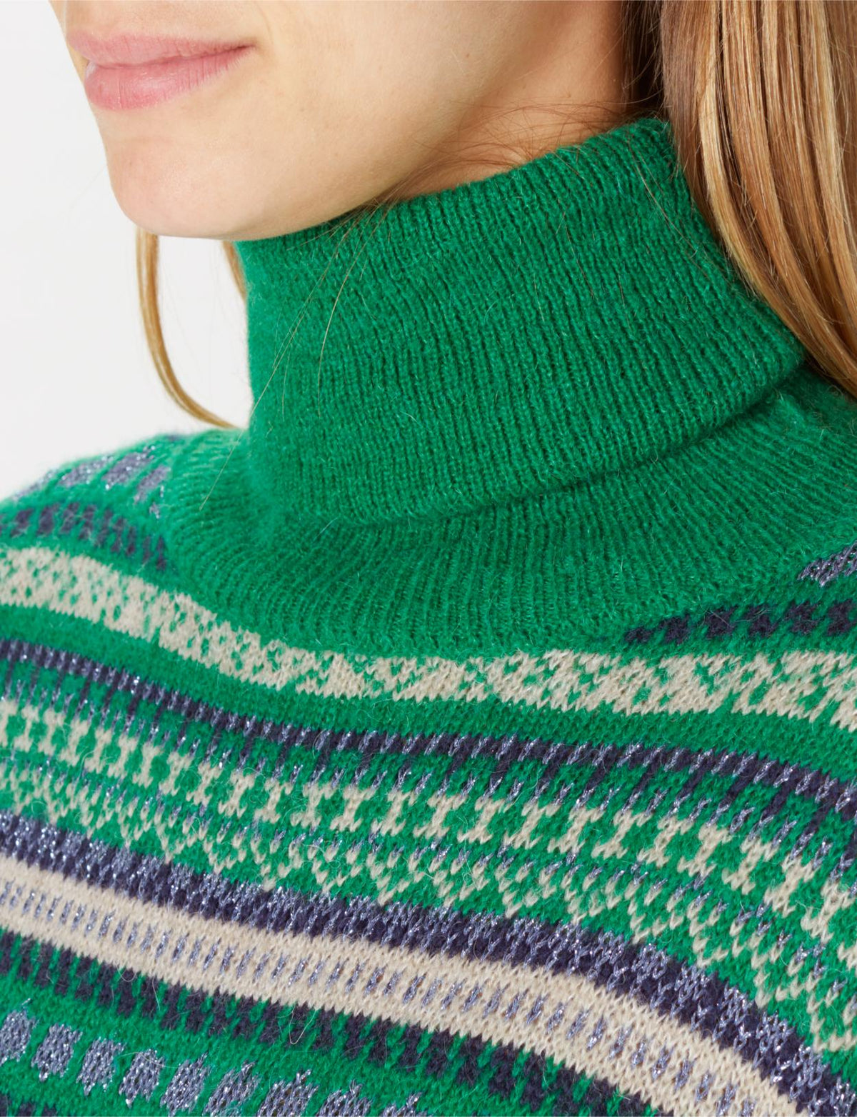 Turtle Neck Jacquard Pullover In Green - Groen