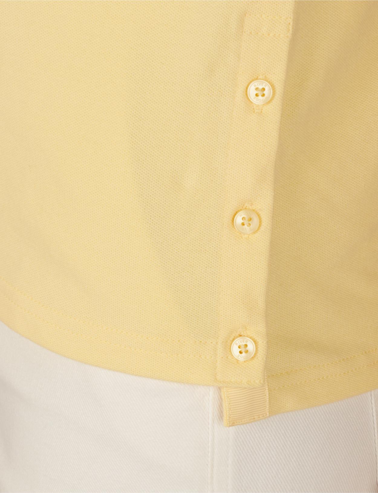 Tight Fit Polo In Yellow - Geel