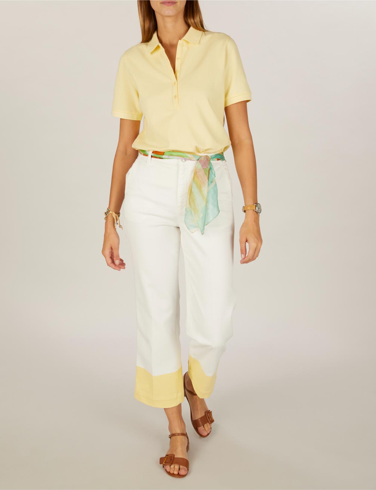 Tight Fit Polo In Yellow - Geel