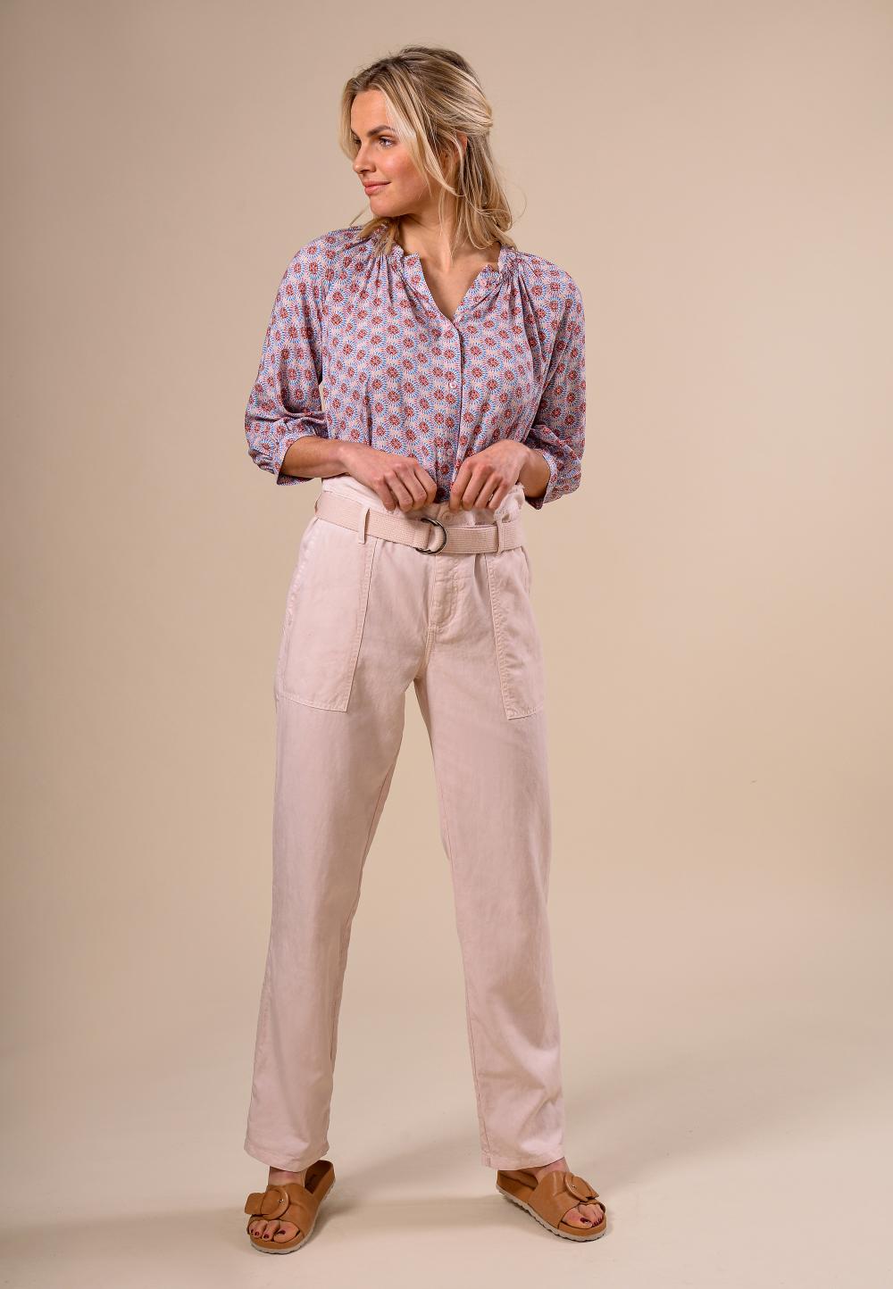 Paper-bag pants in Pink