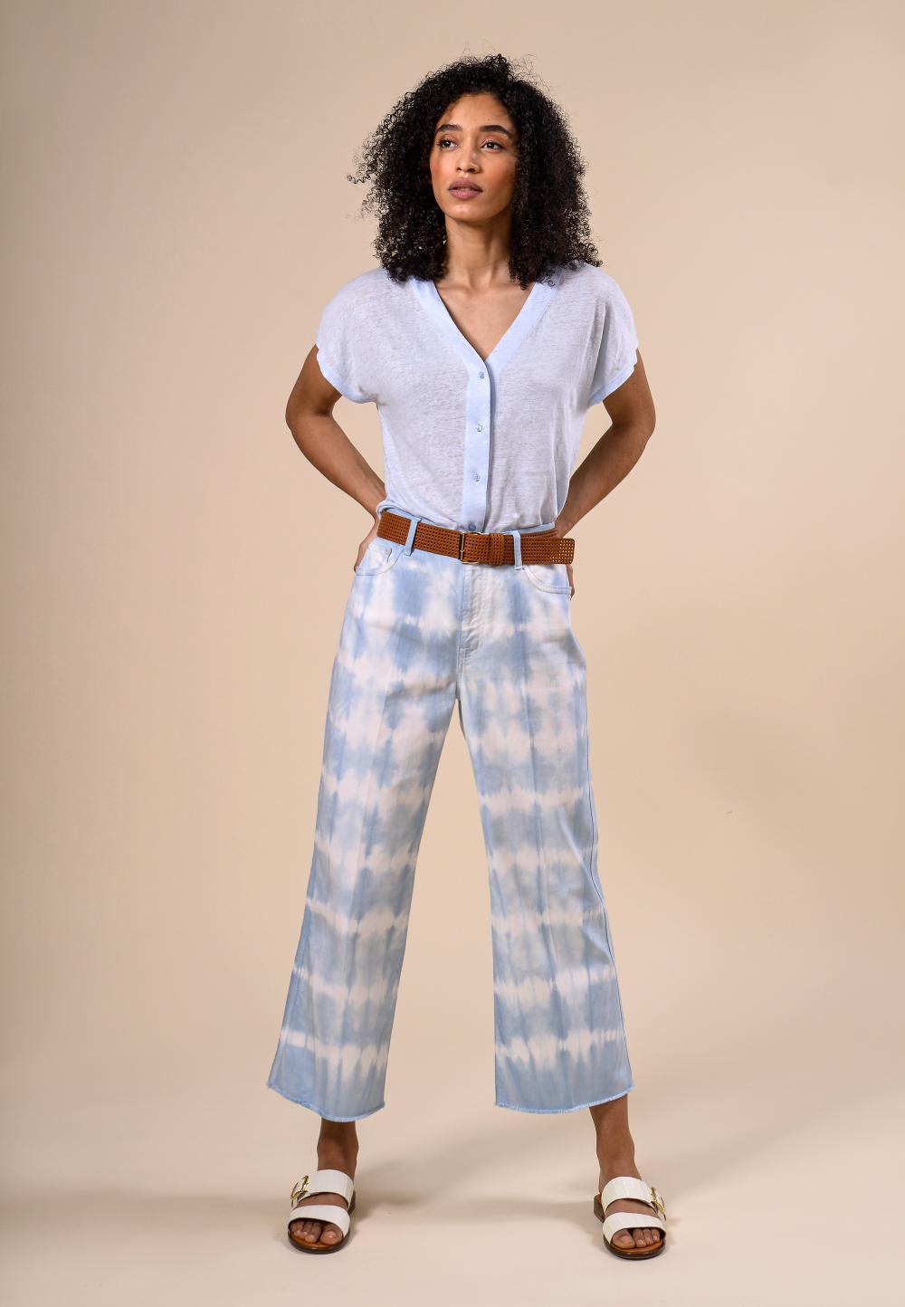 Mid waist 5 pocket pants in Blue - W