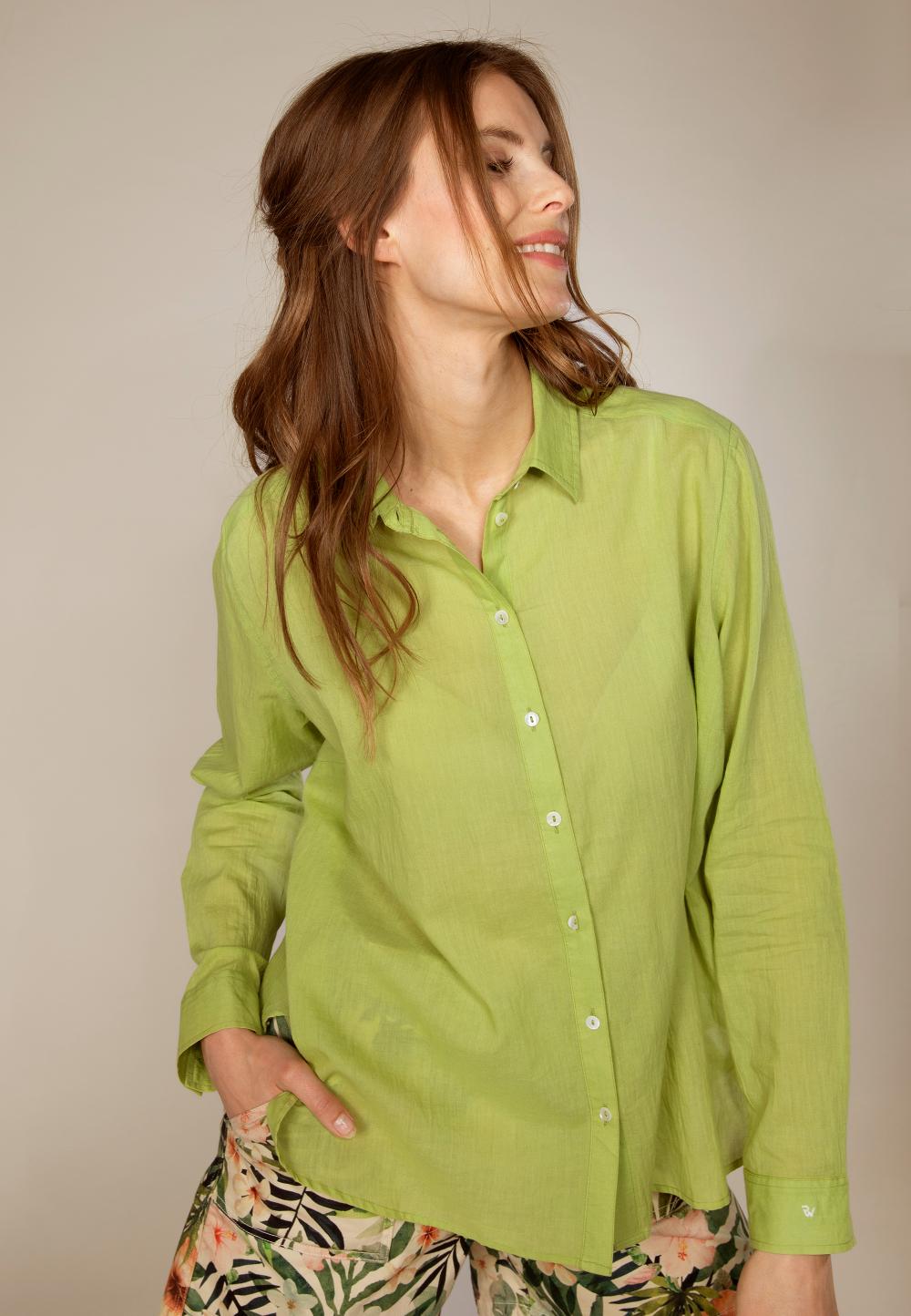 Basic Comfort Fit Shirt In Green - Vert