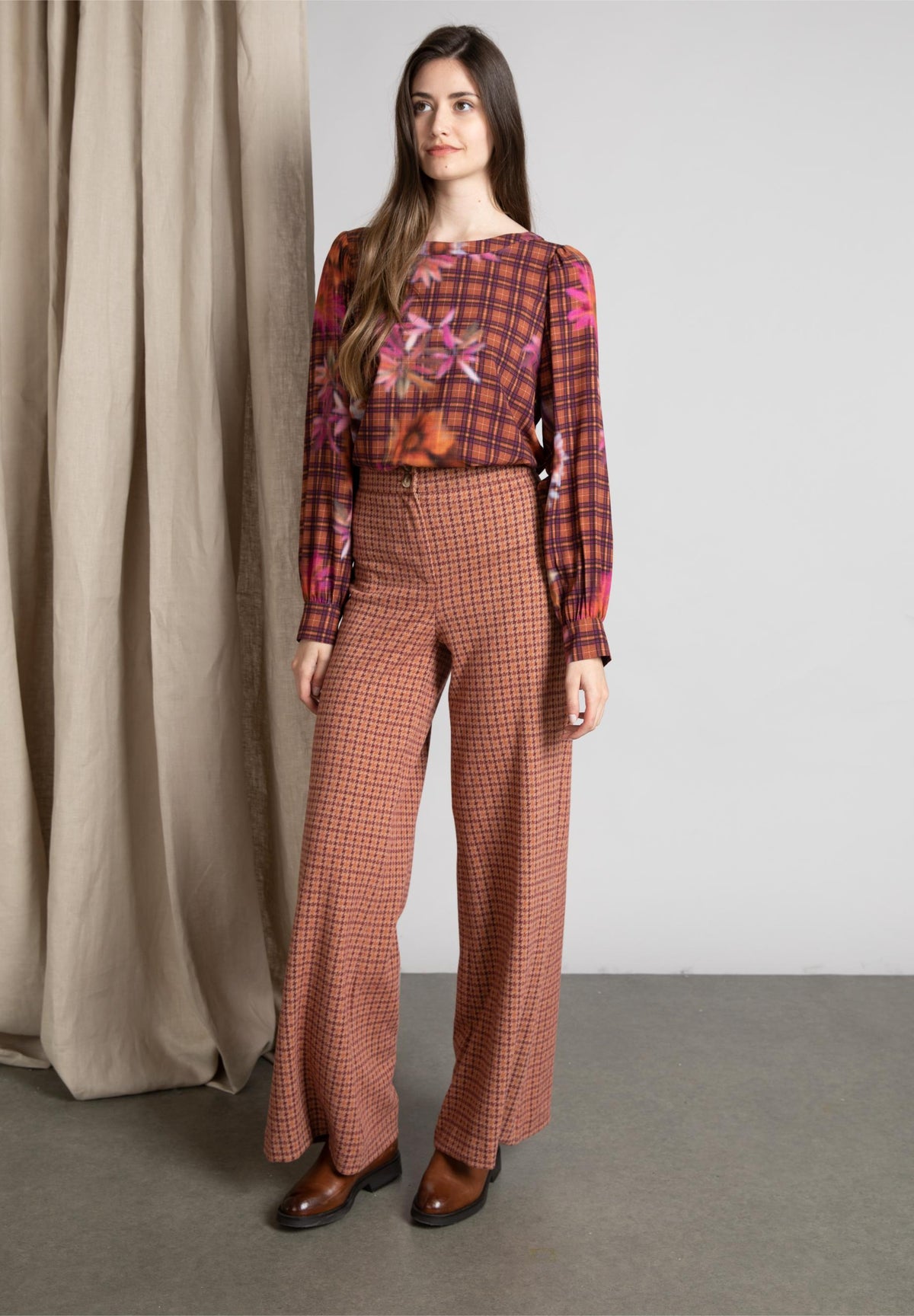 Oversized Slipover Shirt In Brown - Marron