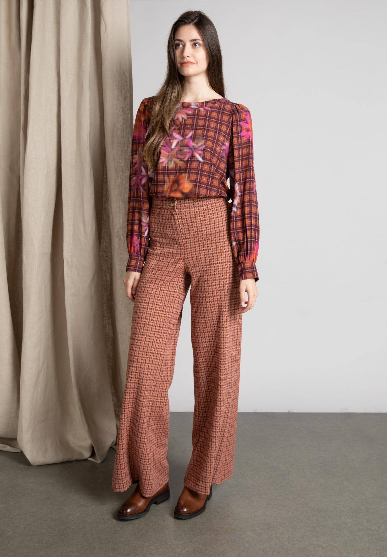 Oversized Slipover Shirt In Brown - Marron