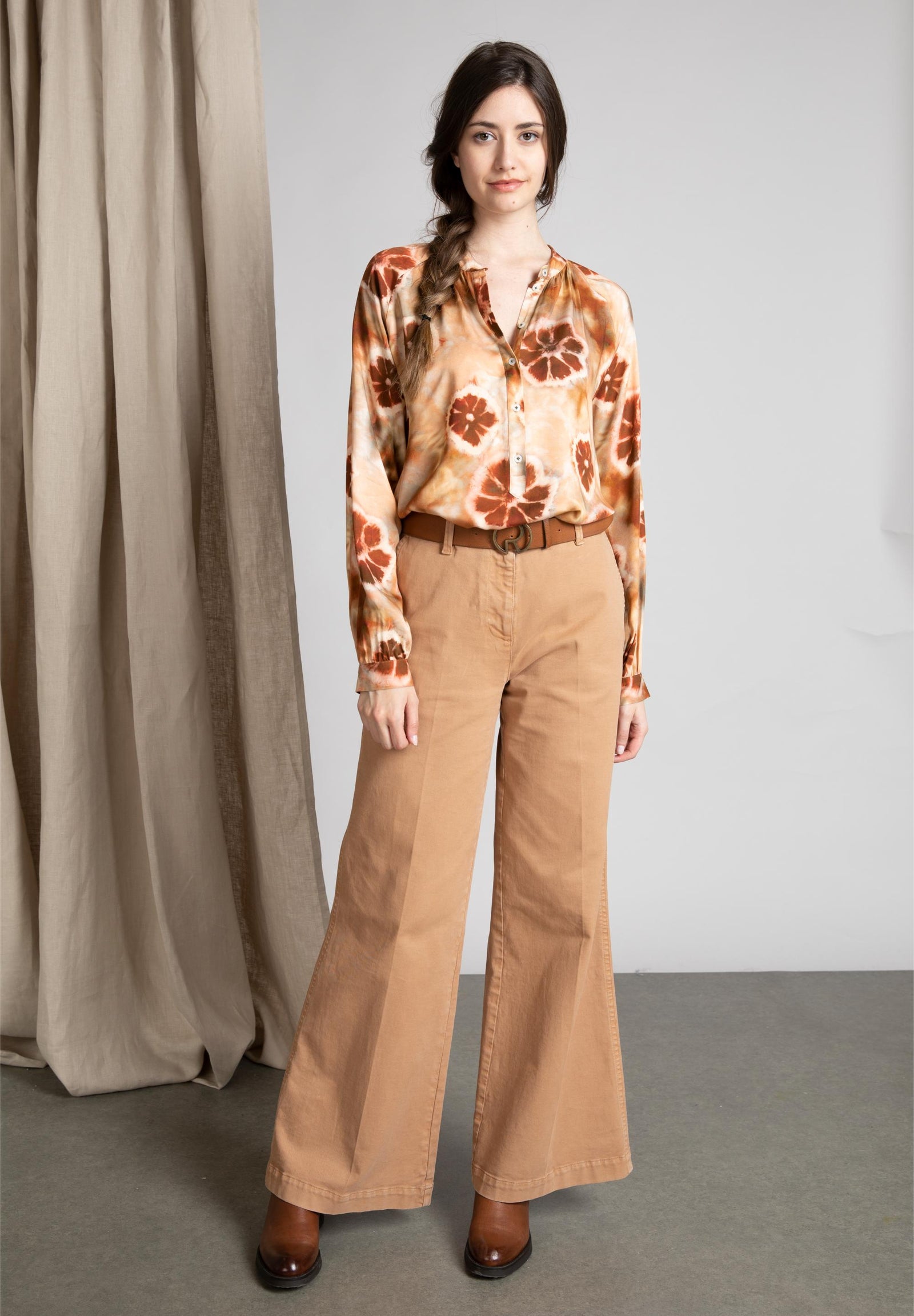 Wide Raglan Sleeve Shirt In Multi - Meervoudig