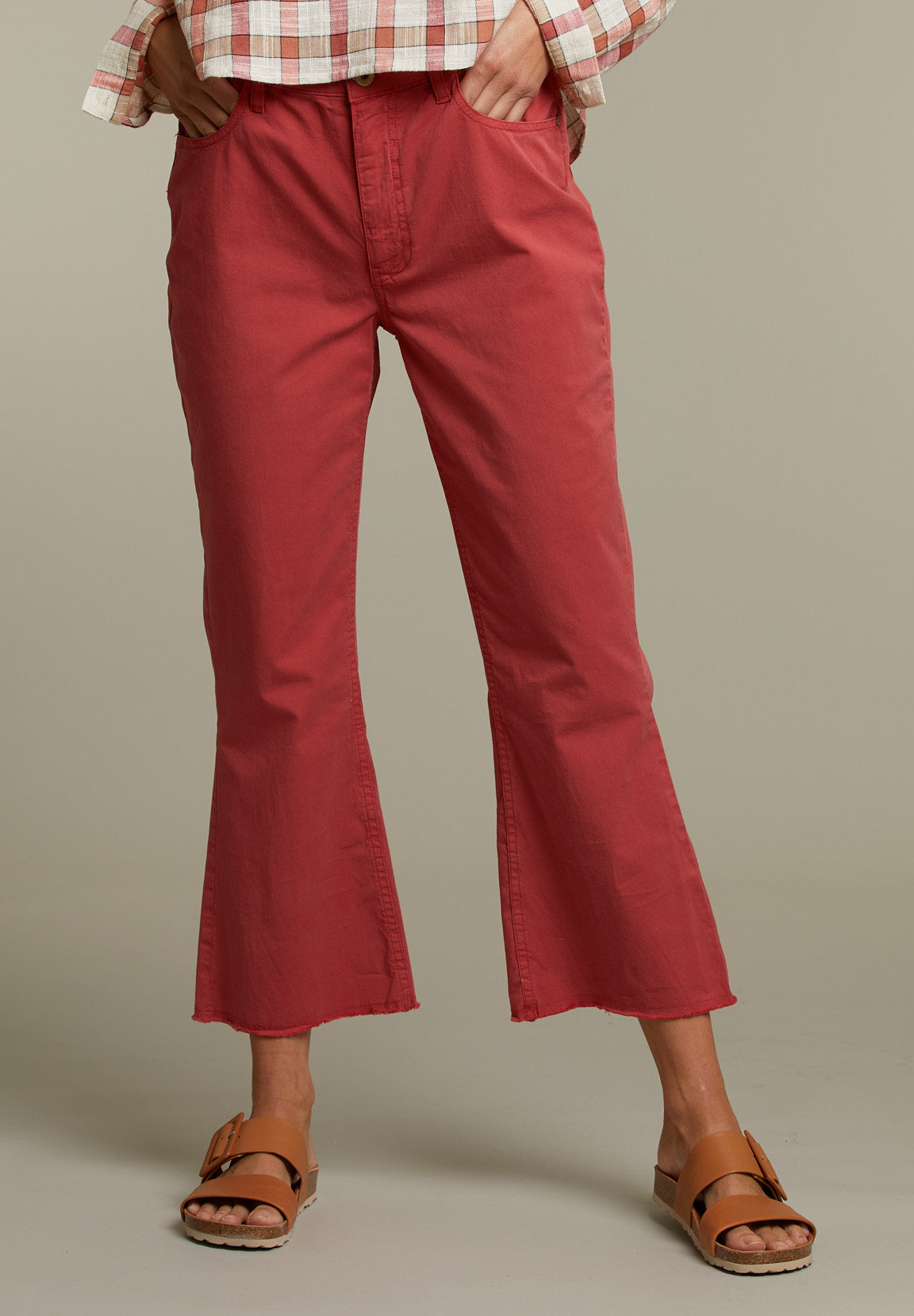 Red Cropped Bootcut Pants - Pink