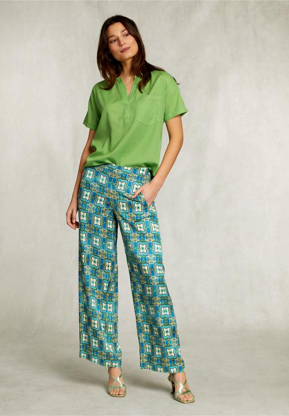 Green V-Neck Blouse With Pocket - Groen