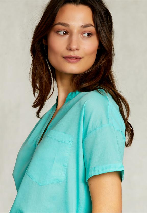 Turquoise V-Neck Blouse With Pocket - Groen