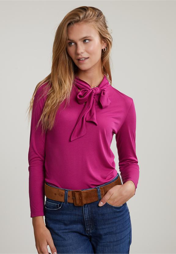 Magenta Roll Neck T-Shirt With Bow - Paars