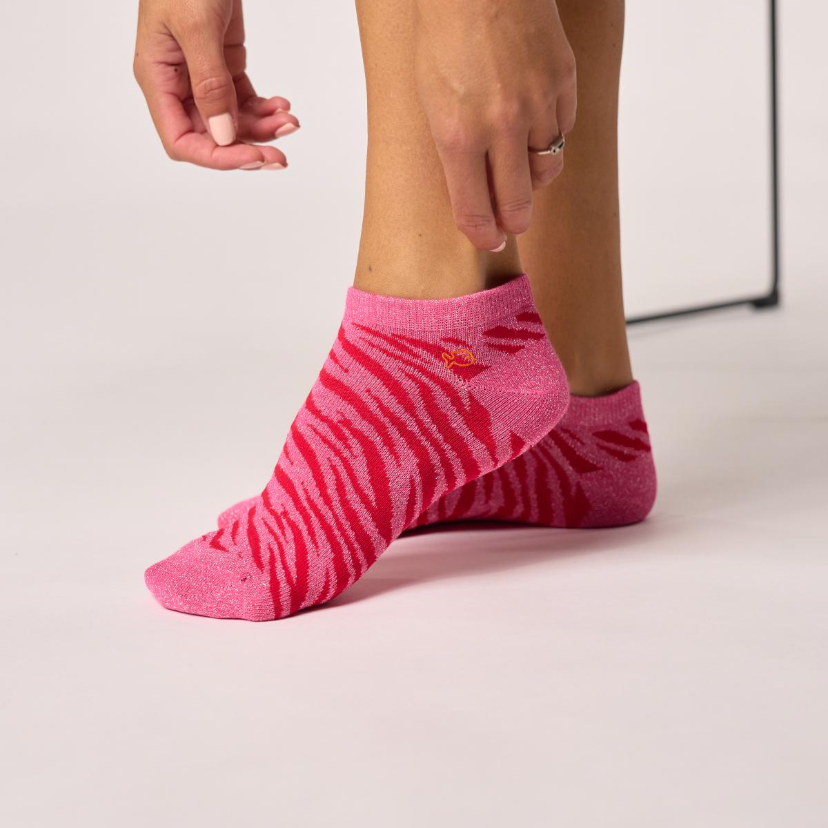 Socquettes animaux en coton peigné - Zèbre, rouge et rose
