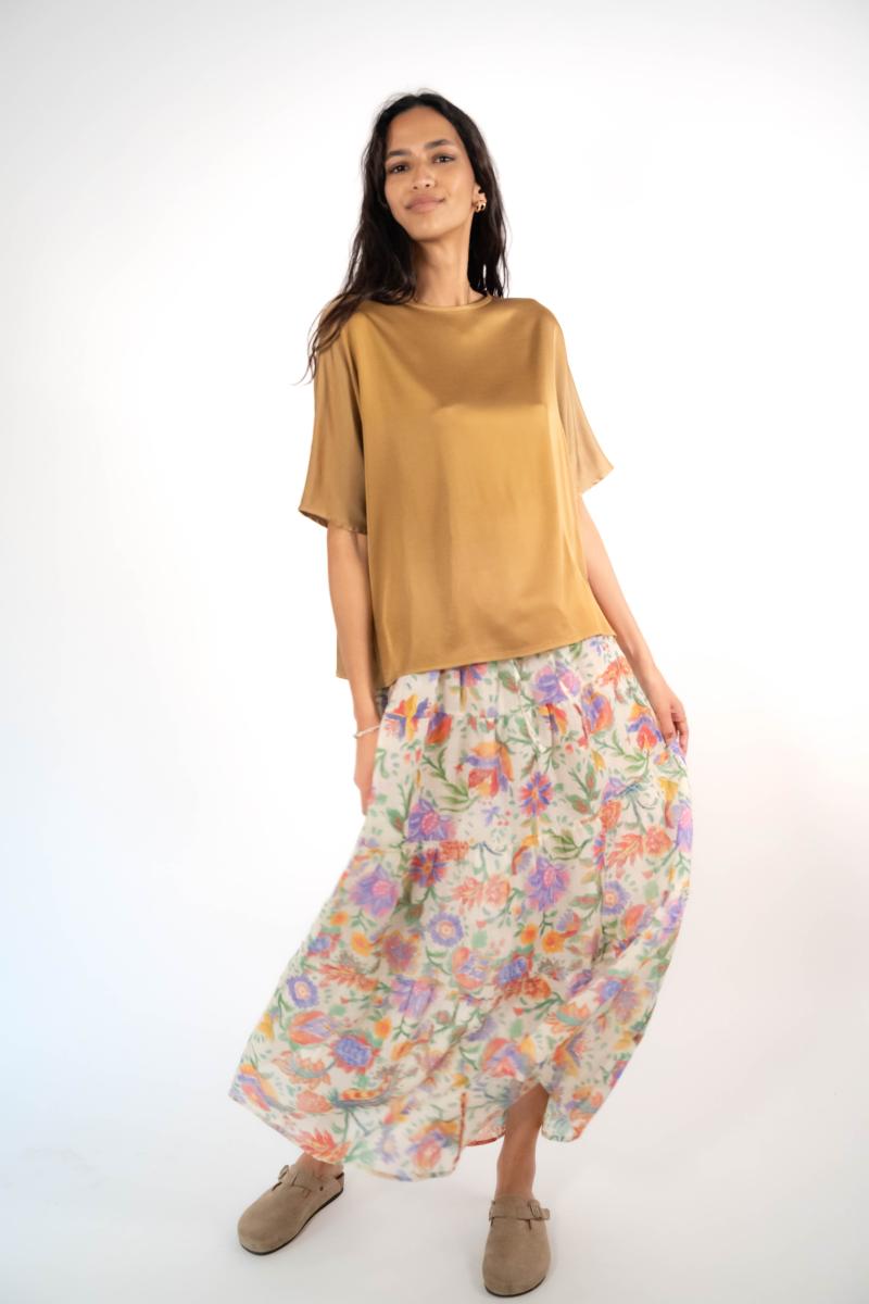 Rok - Sienna - Red Flowers