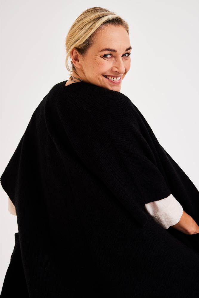 Mayerline - Gebreid Vest - Azure - Black Beauty