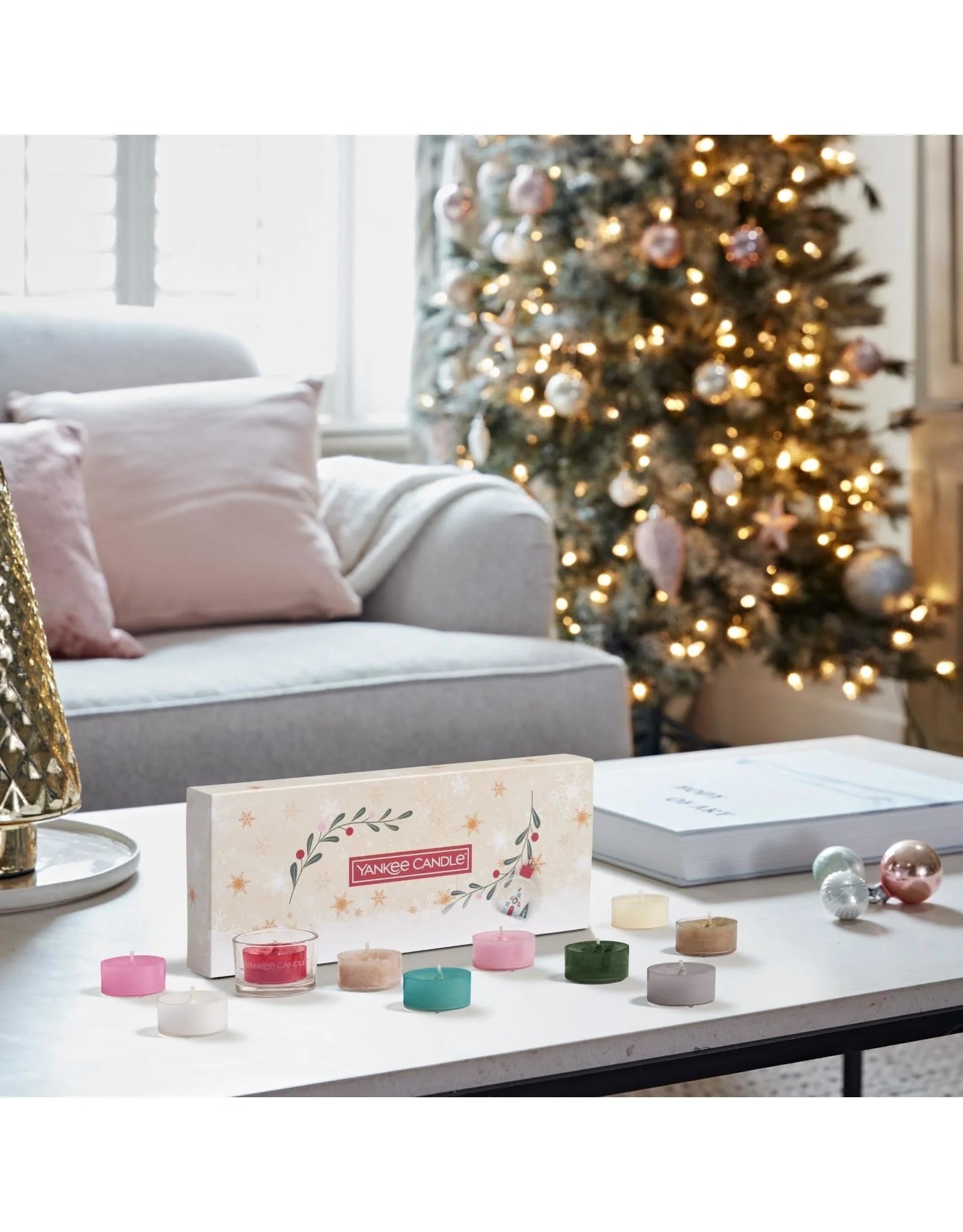YC Snow Globe Wonderland 10 Tealight & 1 Holder Gift Set