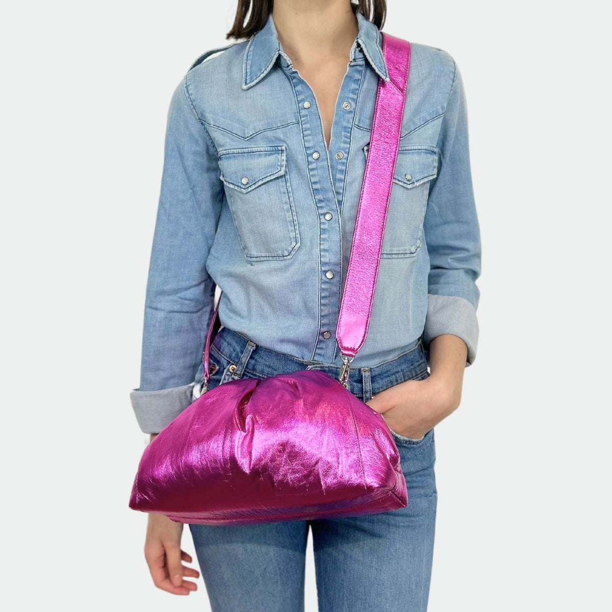 Uniq Big Shiny Pink