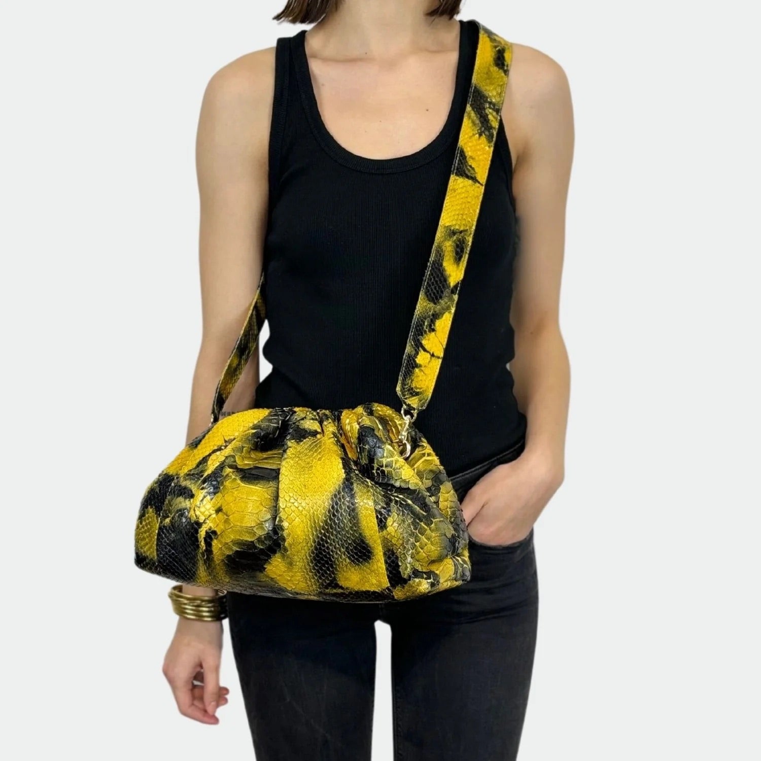 Uniq Big Bee