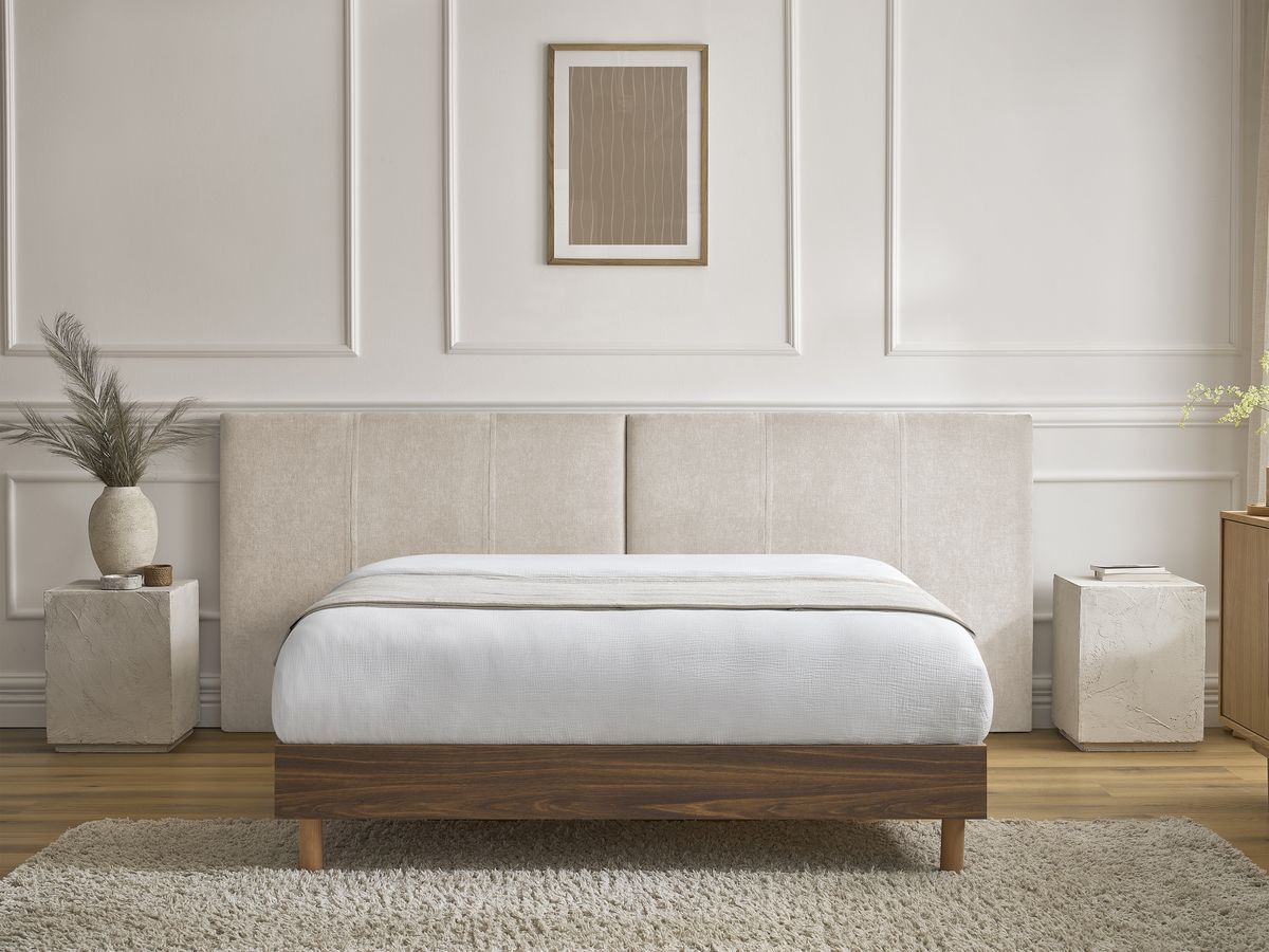 Donkerhouten ALTIRA bed met massieve latten