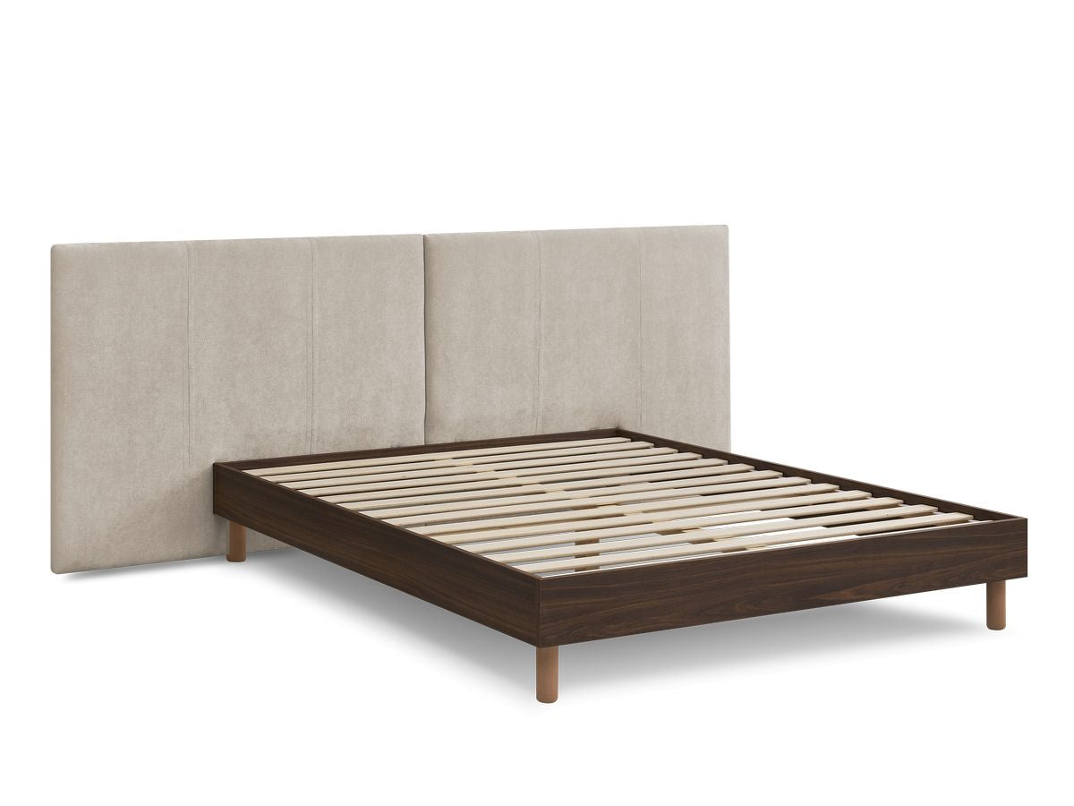 Donkerhouten ALTIRA bed met massieve latten