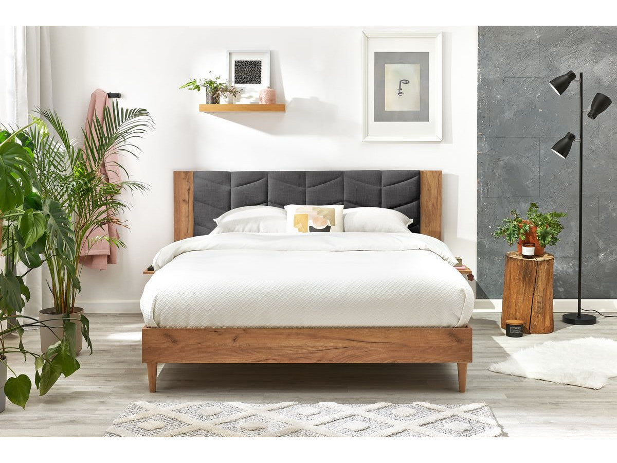 LEONA bed met massieve latten en poten van natuurlijk hout
