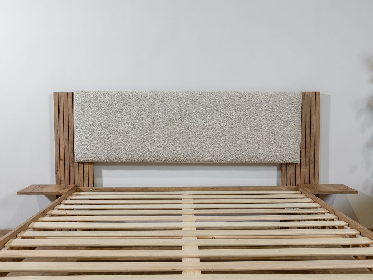 Lit LIOR lattes massives pieds en bois naturel