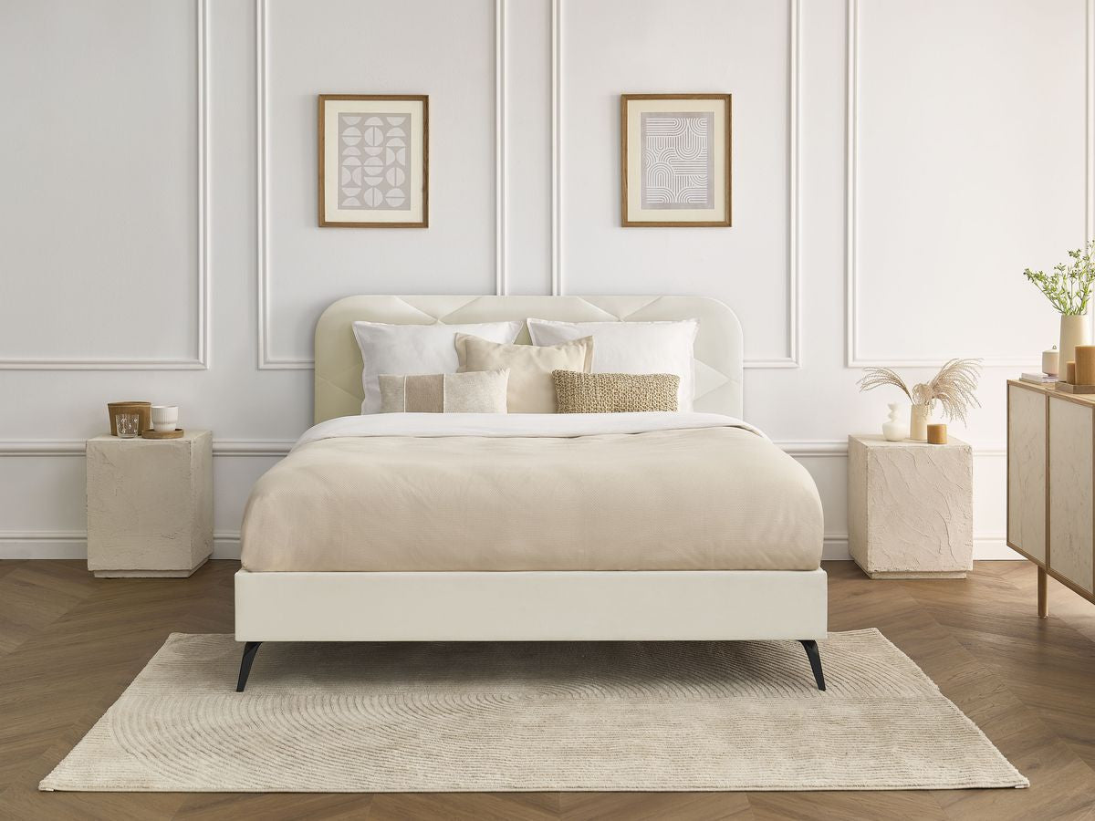 Lit PRUNE avec lattes massives tissu velours
