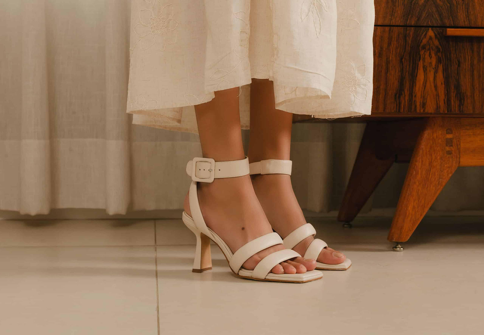 Sandales en Cuir à Talons Uvaia Mangará - Élégantes de 8cm