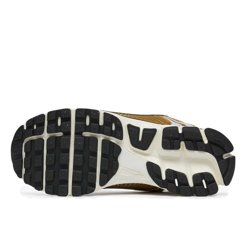 Nike - Nike Zoom Vomero 5 Metallic Gold (W) - Photon Dust/Metallic Gold-Gridiron-Sail