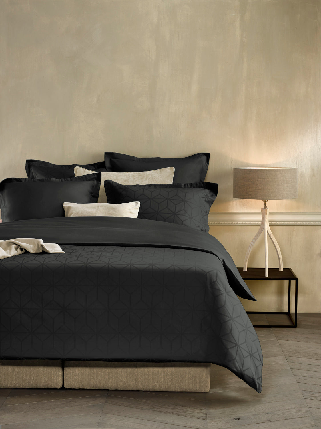 Luxury Collection - Skyscraper Ebony