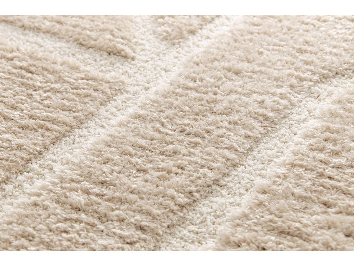 Tapis poils longs MARINA motif graphique - Beige