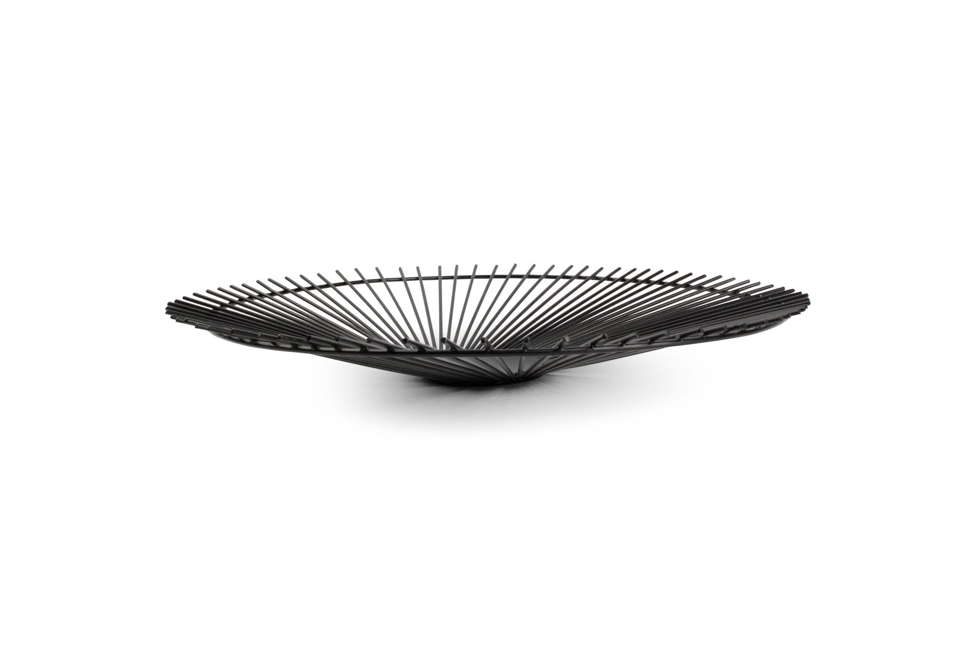 S&P - Panier métallique 40xH5cm noir Twisted Iris